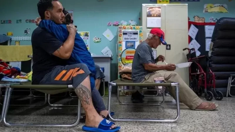Fiona deja a más de 3 millones de personas sin electricidad en PR; se esperan «inundaciones catastróficas»