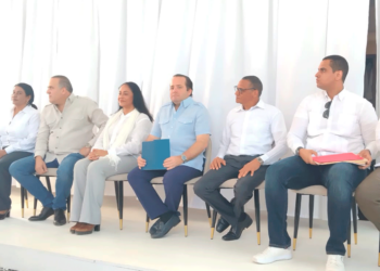 Gobierno entrega aporte para la remodelación del Santuario la Altagracia en Nagua