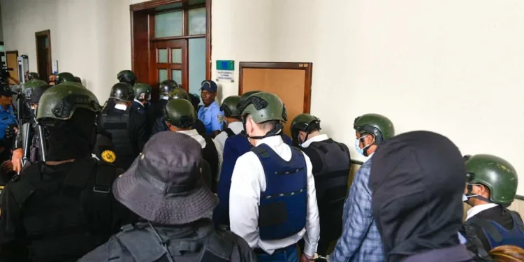 Jueza retoma audiencia contra imputados en operación Calamar