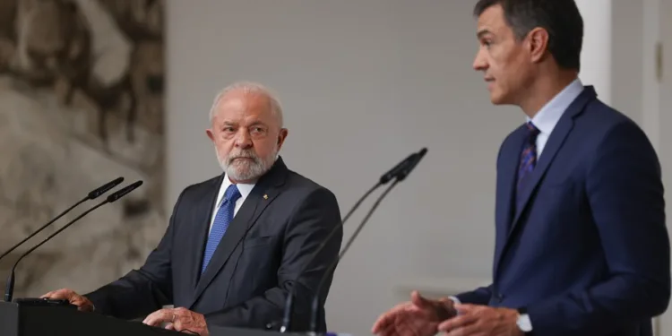 Pedro Sánchez y Lula da Silva, de acuerdo en buscar la paz en Ucrania pero con diferencias sobre cómo conseguirlo 26 abril 2023