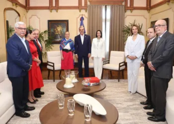 Presidente Abinader y Raquel Arbaje reciben Esposa del presidente de México en visita de cortesía