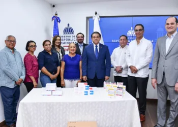 Salud Pública continúa entrega de medicamentos valorados en más de 166 millones de pesos, para pacientes diabéticos y con cáncer