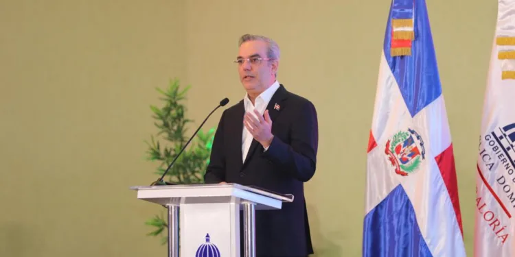 Presidente Abinader advierte en su gestión de Gobierno no se flexibilizarán medidas de transparencia, control y auditorías en tiempos de elecciones