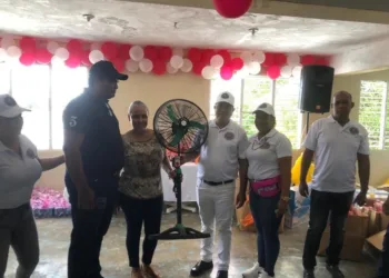 Federación Juntas de Vecinos celebró el día de las madres en Nagua