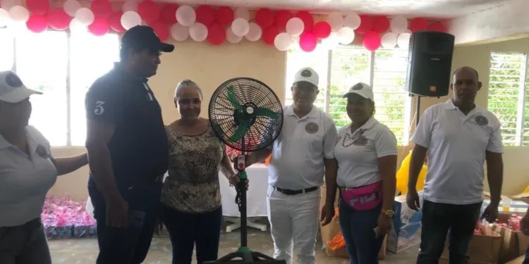 Federación Juntas de Vecinos celebró el día de las madres en Nagua