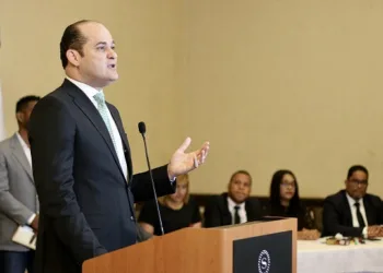 Gobierno destinará más de mil millones para abastecer hospitales