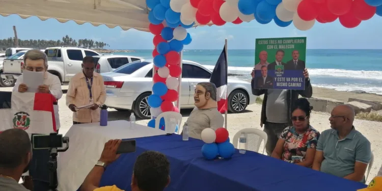 De forma simbólica y en actitud de protesta Falpo y Bloque Popular inauguran el malecón de Nagua