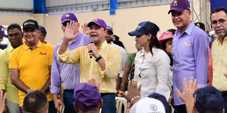 Abel en Nagua: “El PRM, gobernando malo, ha perdido la vergüenza y en el 2024 perderá las elecciones”