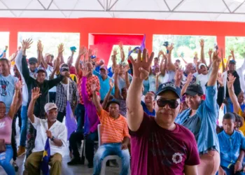 Julio Cesar de la Cruz formaliza inscripción de candidatura; busca su reelección en la alcaldía de Las Gordas