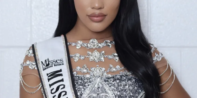 Andreina Santos tras la corona de Miss Grand República Dominicana 2023