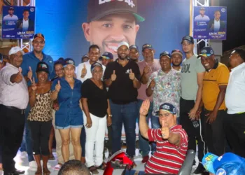 Históricos dirigentes del PLD en Nagua piden 4 años más para Luis Abinader y Junior Peralta
