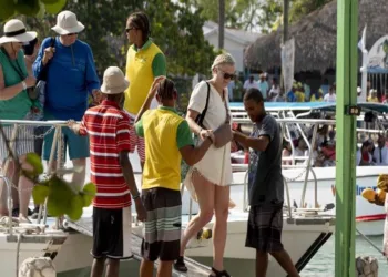 Crece llegada a República Dominicana de turistas de Oceanía y África