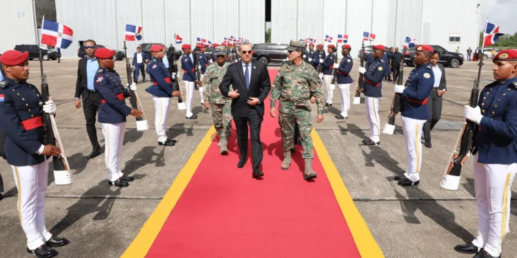 Abinader viaja este miércoles a Washington para reunión con Joe Biden y otros presidentes latinoamericanos