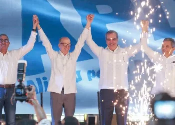 Otros dos partidos proclaman a Luis Abinader candidato presidencial