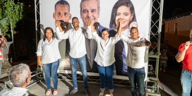 Oscar Pablo recibe respaldo de Yiraldy Hernández y su equipo; dice ganará la Alcaldía de El Factor