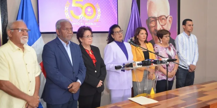 Dirigentes dicen el “PLD crece y se fortalece”; refutan a Abinader