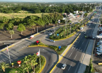 Luis Abinader inaugura la nueva entrada a la ciudad de Santiago