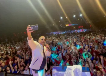 Hector Acosta ( El Torito) le puso merengue y sentimiento al “XV Campeonato Mundial de Bailadores de Salsa” en Cancún, México.