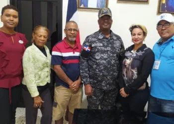 Director Regional PN se reúne con comisión de los gremios de la comunicación en Nagua
