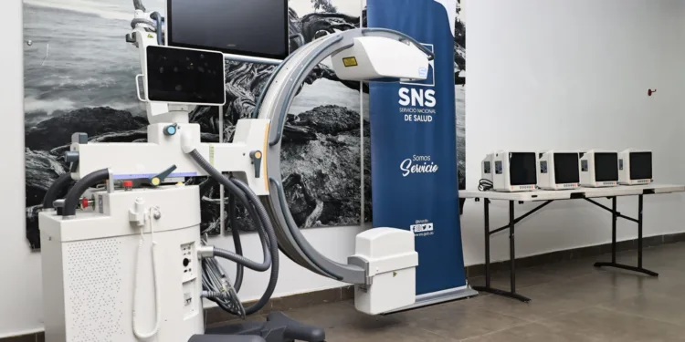 SNS entrega más de RD$29 MM en equipos a cuatro hospitales SD