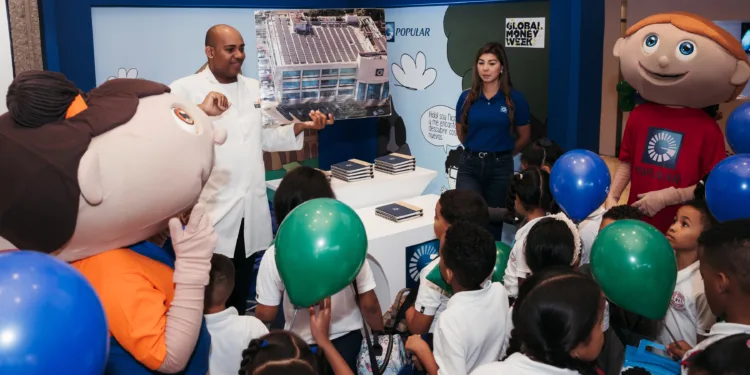 Popular presenta libro “Ahorrar es crear” en la Semana Económica y Financiera