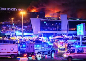 Moscú: 40 muertos y 100 heridos en tiroteo en sala de conciertos