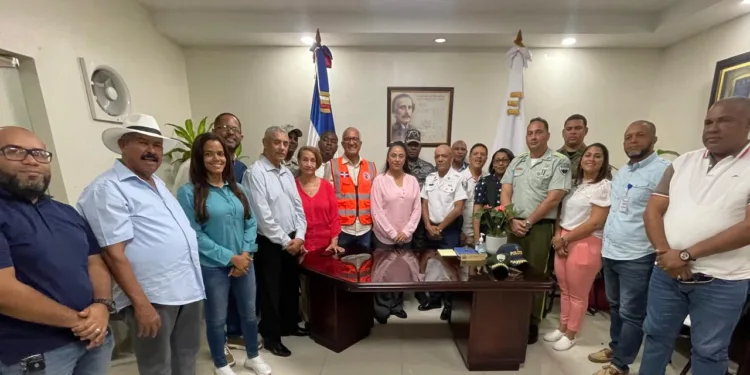 Gobernadora Gregoria Correa dice María Trinidad Sánchez está listo para recibir vacacionistas en Semana Santa