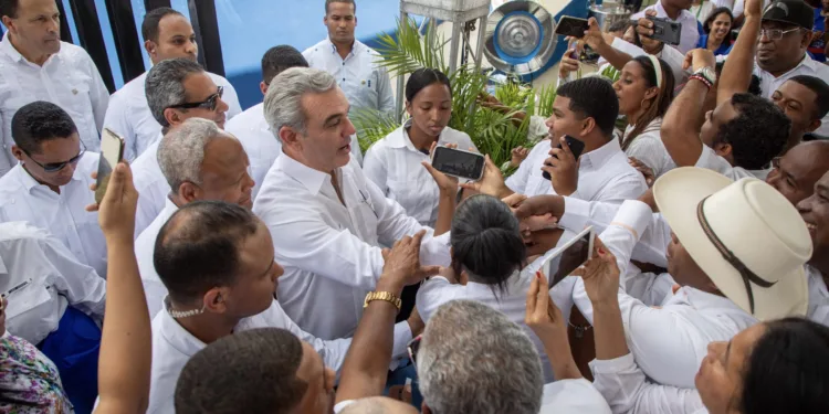 Abinader estima sería inadecuada la presencia de Ariel Henry en RD