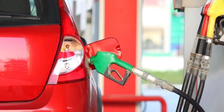 Gasolina premium y regular mantienen sus precios