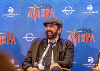«Capitán Avispa» se estrena en premier en concurrido evento encabezado por Juan Luis Guerra