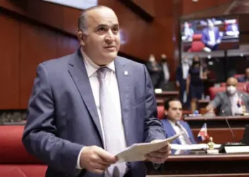 Senado aprueba  iniciativa del senador Alexis Victoria sobre aumento a dos años las licencias de armas de fuego