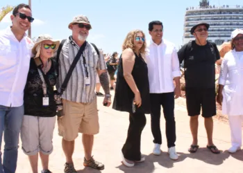 Puerto de Cabo Rojo recibe segundo crucero con 1,935 pasajeros y 838 tripulantes