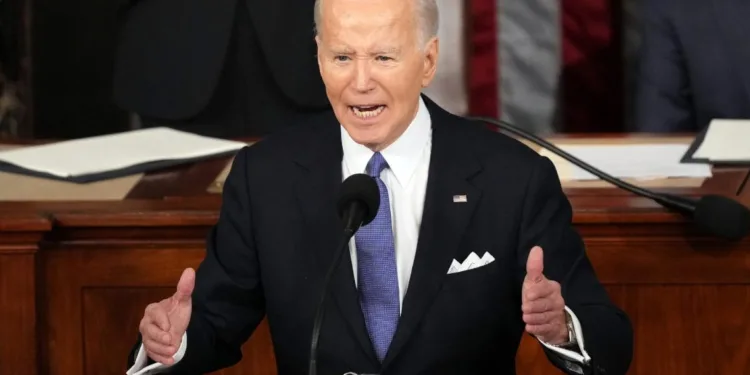 Biden concede 830 millones de dólares para reforzar infraestructura ante el cambio climático