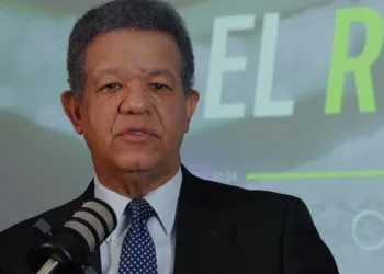 Leonel acusa al Gobierno del PRM de cambiar la democracia por “dinerocracia”