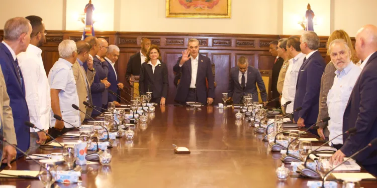 Abinader encabeza Consejo de Gobierno; abordaron temas relacionados al crecimiento de la economía