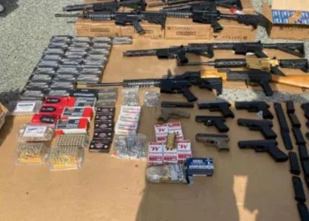 MP obtuvo condena de 12 años contra mujer por tráfico de armas de fuego desde los Estados Unidos