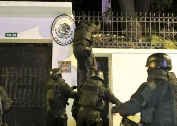 Invación de Ecuador a la Embajada de México continúa indignando el mundo