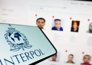 Interpol apresa cuatro dominicanos que se fueron en yola a Puerto Rico para evadir justicia en RD