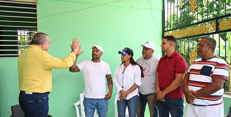 Exregidor y miembro del PLD-FP en La Entrega se juramenta en el PRM