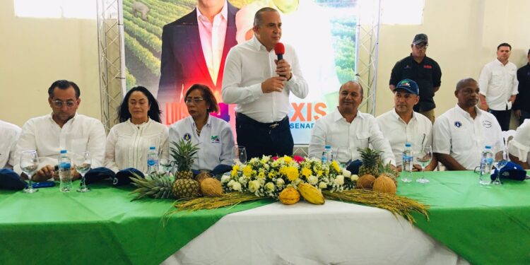 Juramentan en Nagua Frente Agropecuario en apoyo a Luis Abinader y Alexis Victoria