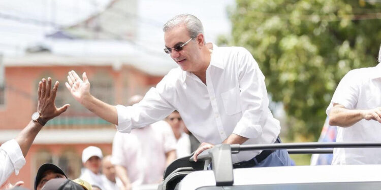 Luis Abinader encabezará caravanas y concentraciones en 7 provincias