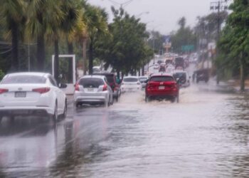 Las lluvias se incrementarán durante la tarde de este sábado debido a una vaguada en RD