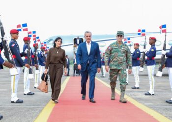 Presidente Abinader regresa al país tras su viaje oficial a Europa