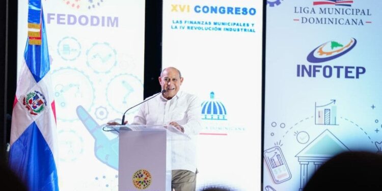 INFOTEP propone a distritos municipales asumir agenda de capacitación técnico profesional