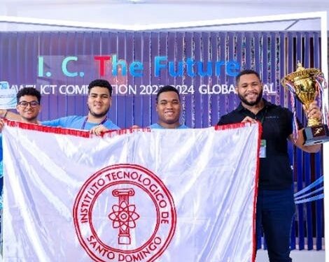 Jóvenes de Intec ganan premio en el ICT Competition de Huawei