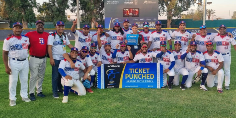 RD campeón de la primera fase para Torneo Mundial de Softbol