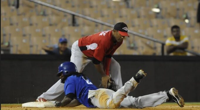 Temporada de béisbol invernal arrancará 16 de octubre próximo