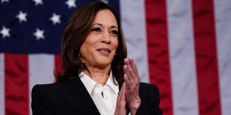 Kamala Harris recauda 200 MM en primera semana campaña