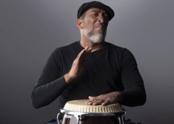 Chichí Peralta lanza nuevo sencillo, “El meneíto”