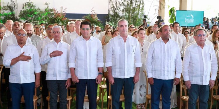 Abinader dice hoy inicia firmemente el relanzamiento de Puerto Plata